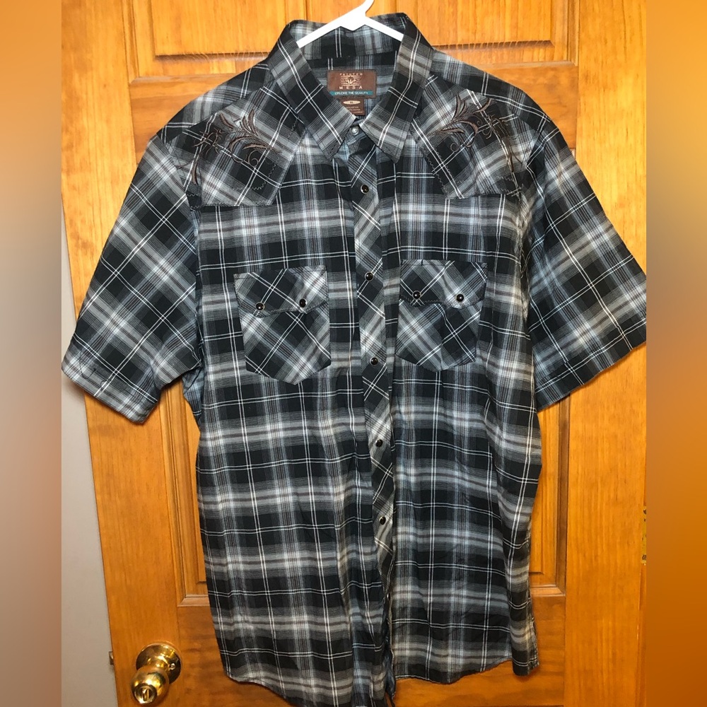 PAINTED MESA MEN’S SHORT SLEEVE WESTERN SHIRT, SNAP CLOSURE, SIZE XL